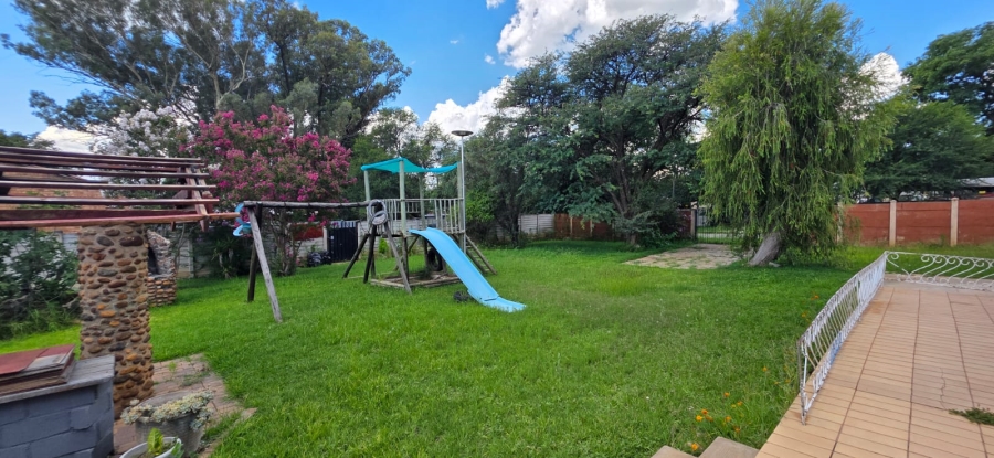 3 Bedroom Property for Sale in Songloed North West